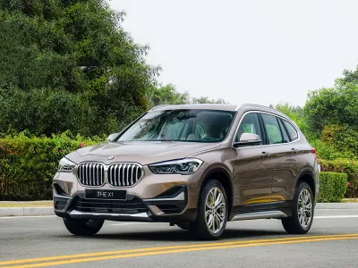 123oto THAY KÍNH XE Ô TÔ BMW X1 tận nơi